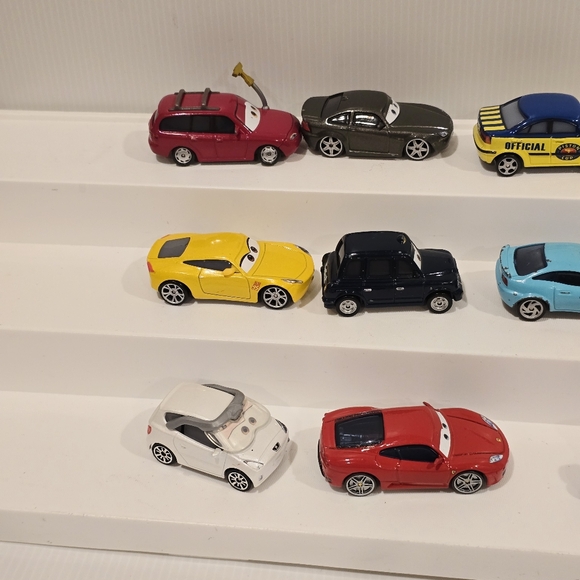 Disney Pixar Cars Diecast Race Fans Crew Cars Set - Picture 7 of 12